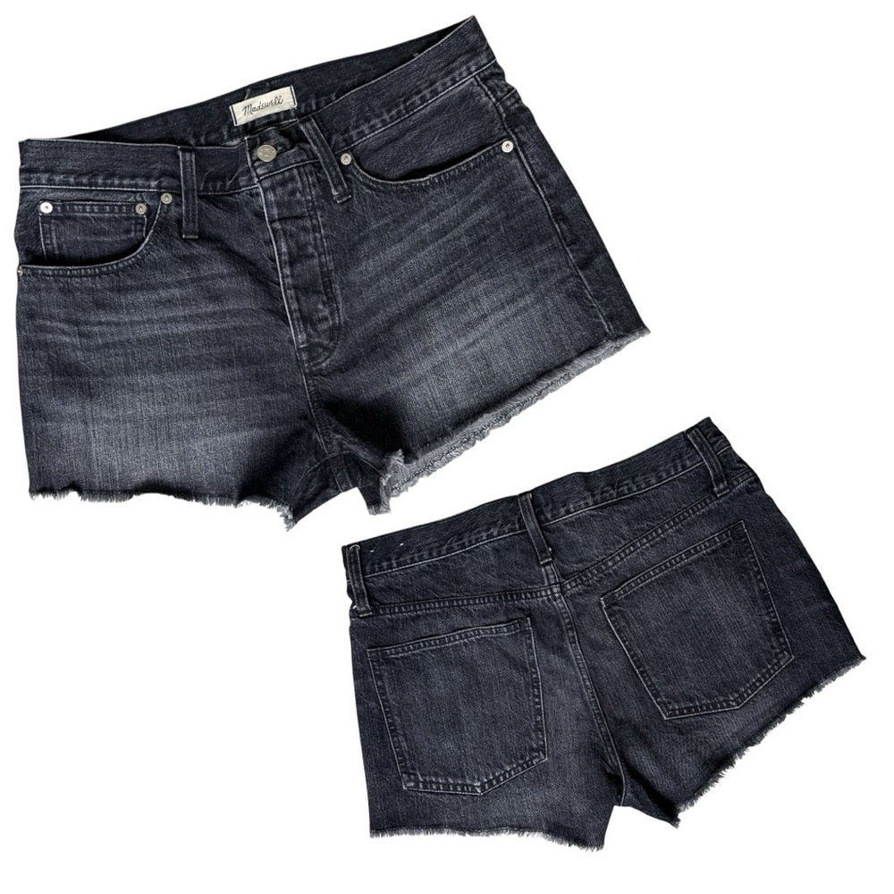 MADEWELL Relaxed Denim Shorts Black Fade Button Fly Raw Hem SZ 30 - Picture 1 of 7